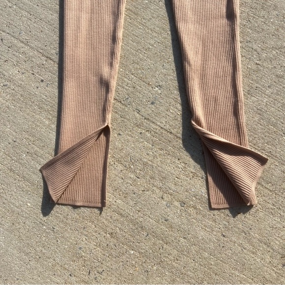 Babaton Distill Legging - Picture 4 of 5